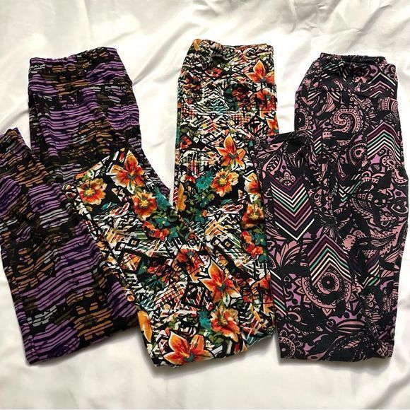 LuLaRoe Set of 3 - Wonens One Size Legging - geometric designs 41B2 - Picture 1 of 5